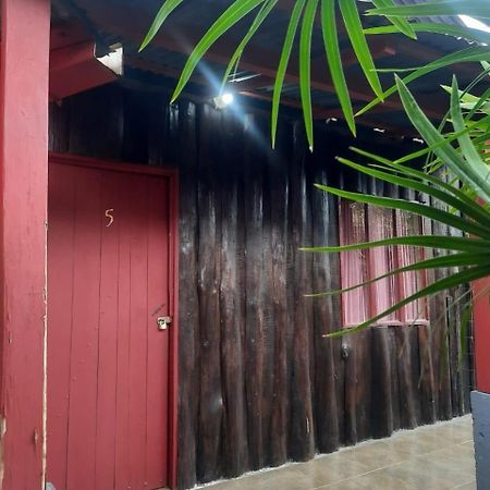 Cabinas El Botecito Muelle Екстер'єр фото