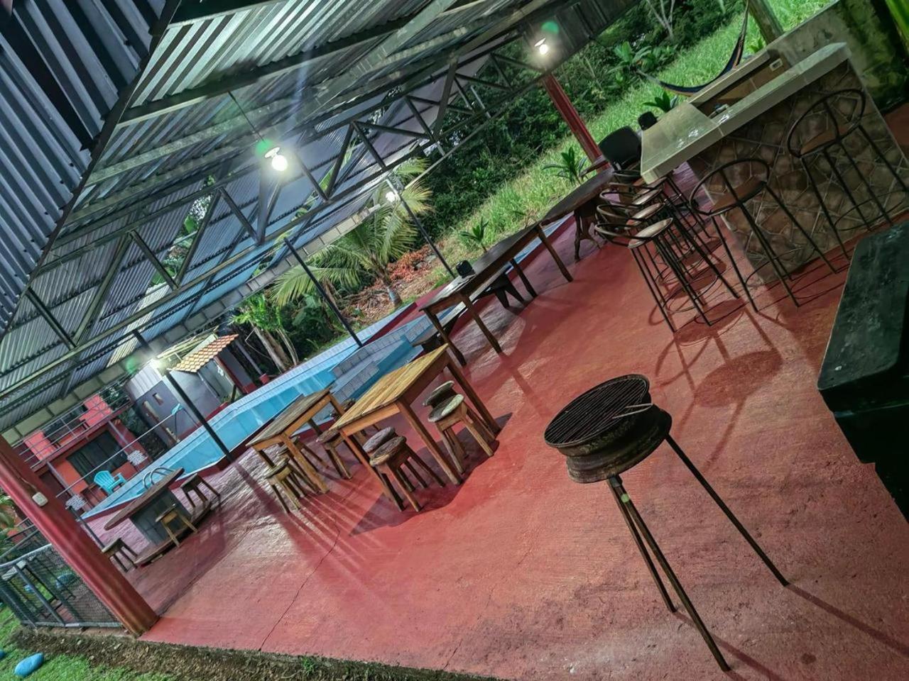 Cabinas El Botecito Muelle Екстер'єр фото